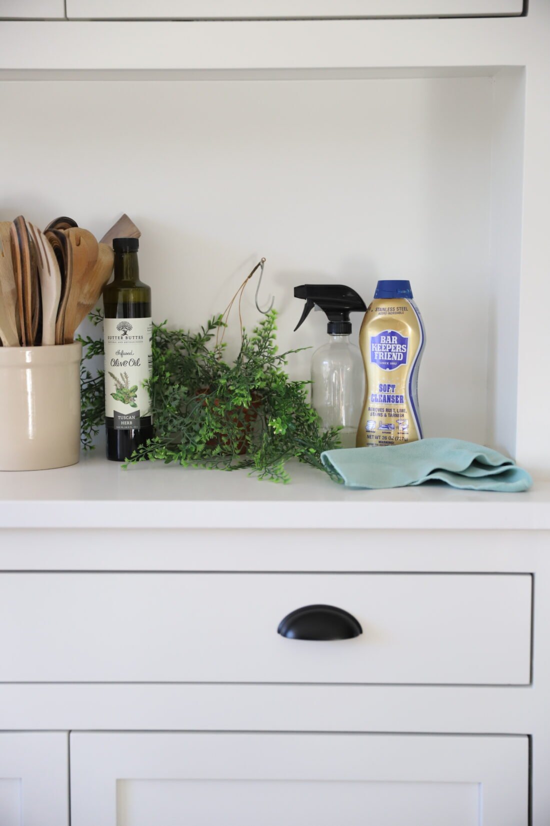 Removing stains and cleaning a quartz stone countertop piece 