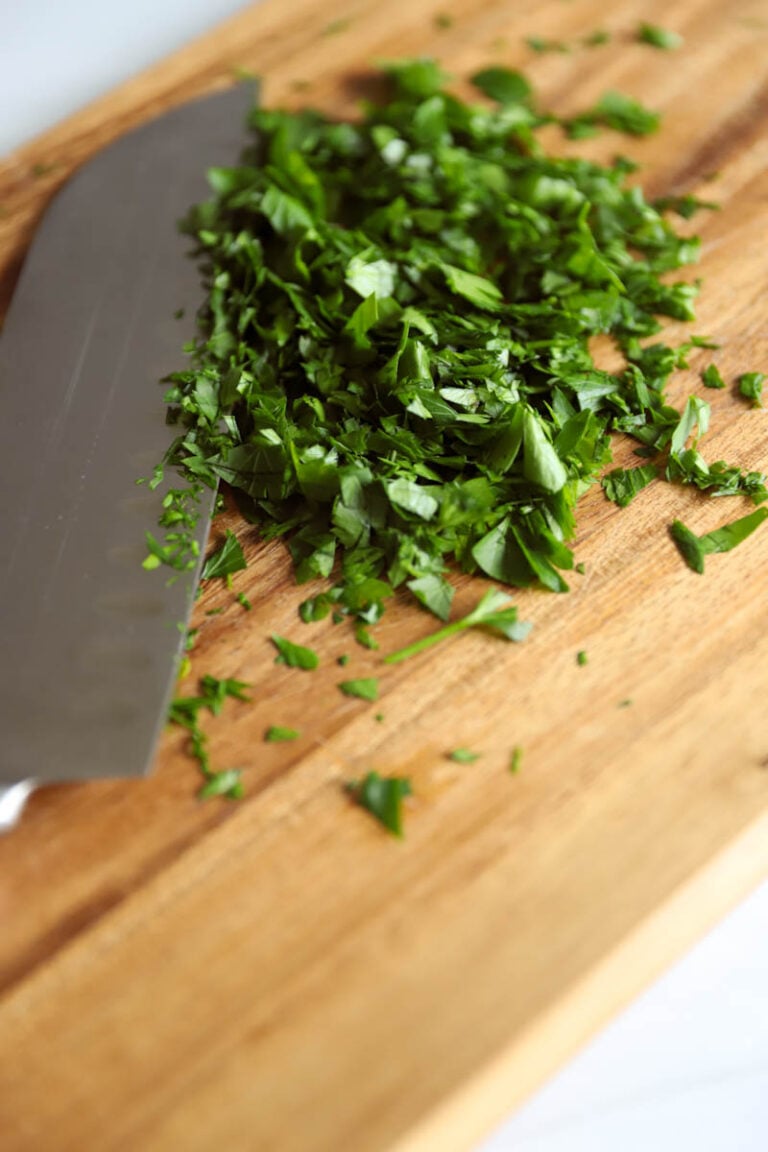 How to Chop Parsley The Quick Journey